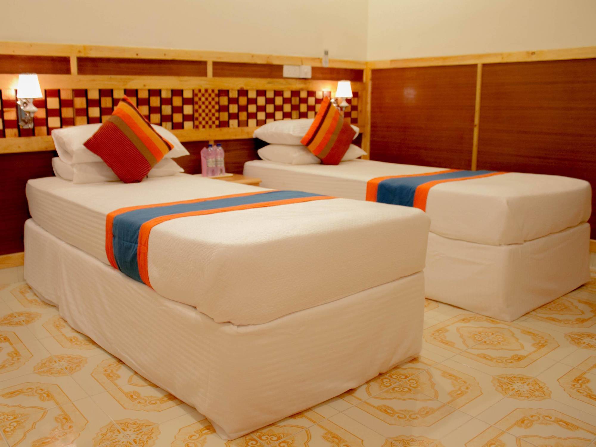 Hotel Shadow Palm Maafushi Esterno foto